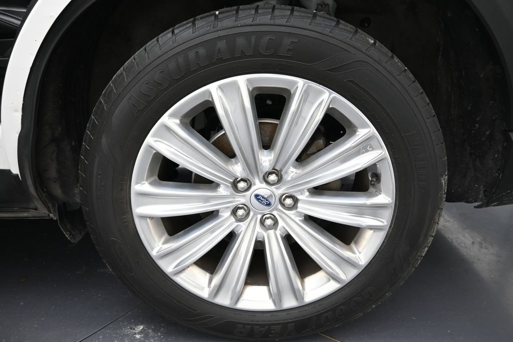 Used 2020 Ford Explorer Limited AWD/4WD image 37