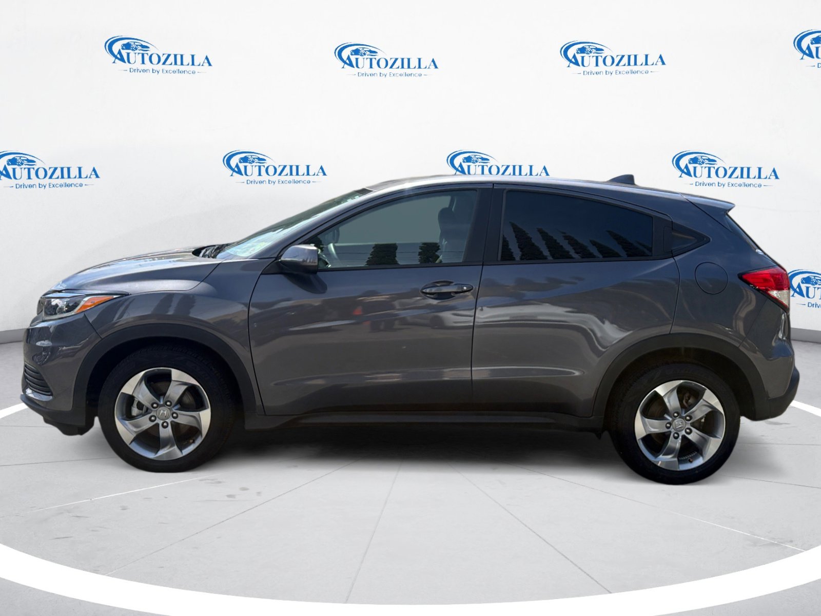 Used 2020 Honda HR-V LX image 2
