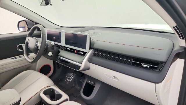 Used 2024 Hyundai Ioniq 5 Limited AWD/4WD image 34