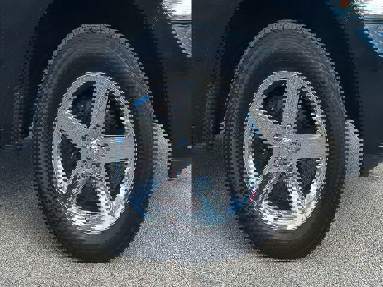 Used 2016 RAM 1500 Express image 10