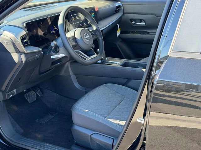 New 2026 Nissan Kicks SV w/ SV Premium Package FWD image 11