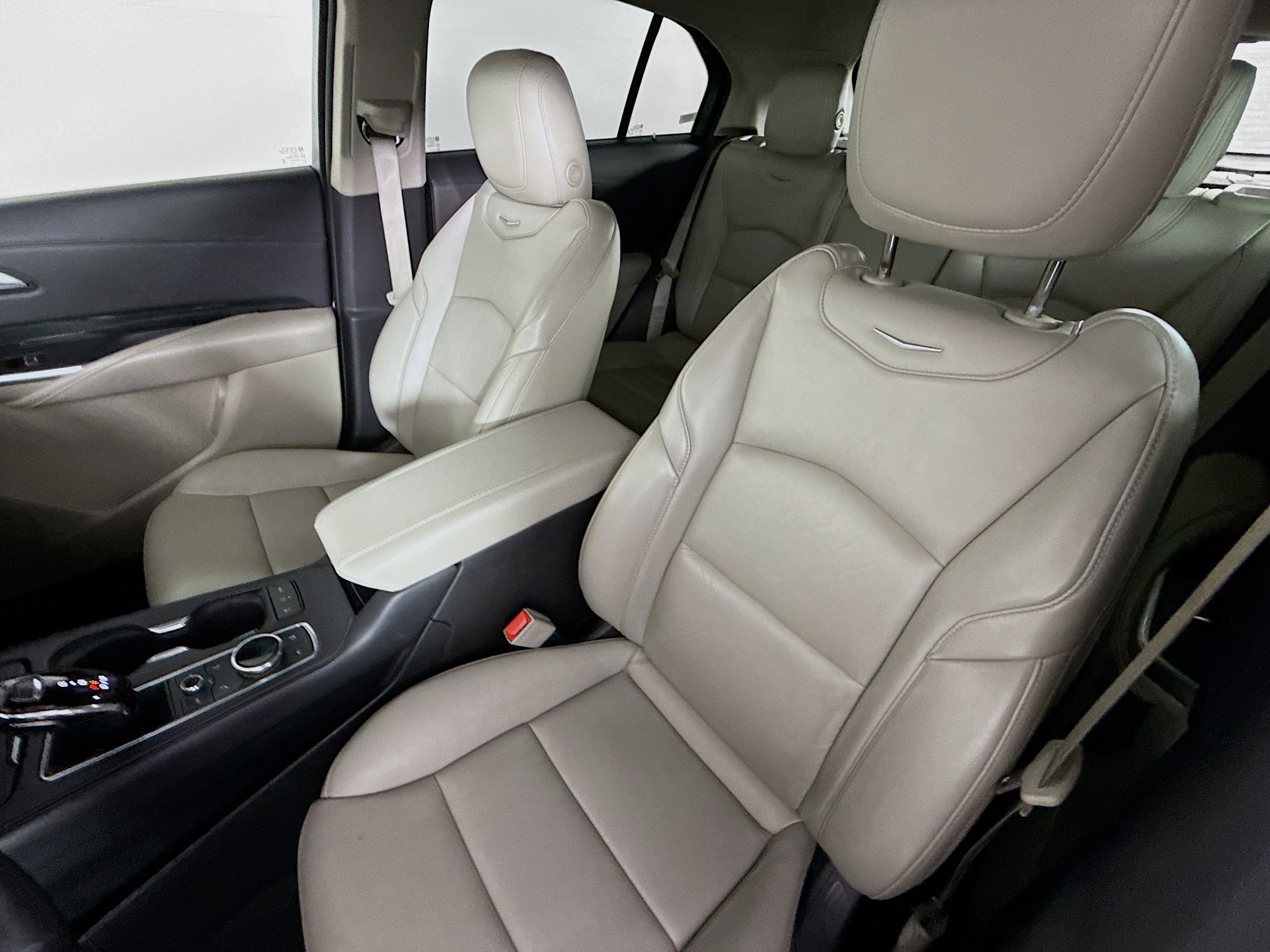 Used 2023 Cadillac XT4 Premium Luxury image 24