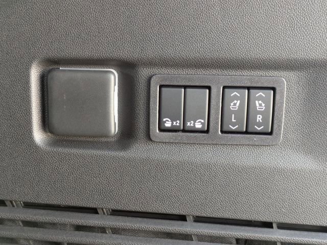 New 2026 GMC Yukon XL Denali w/ Sun & Power Step Package image 13