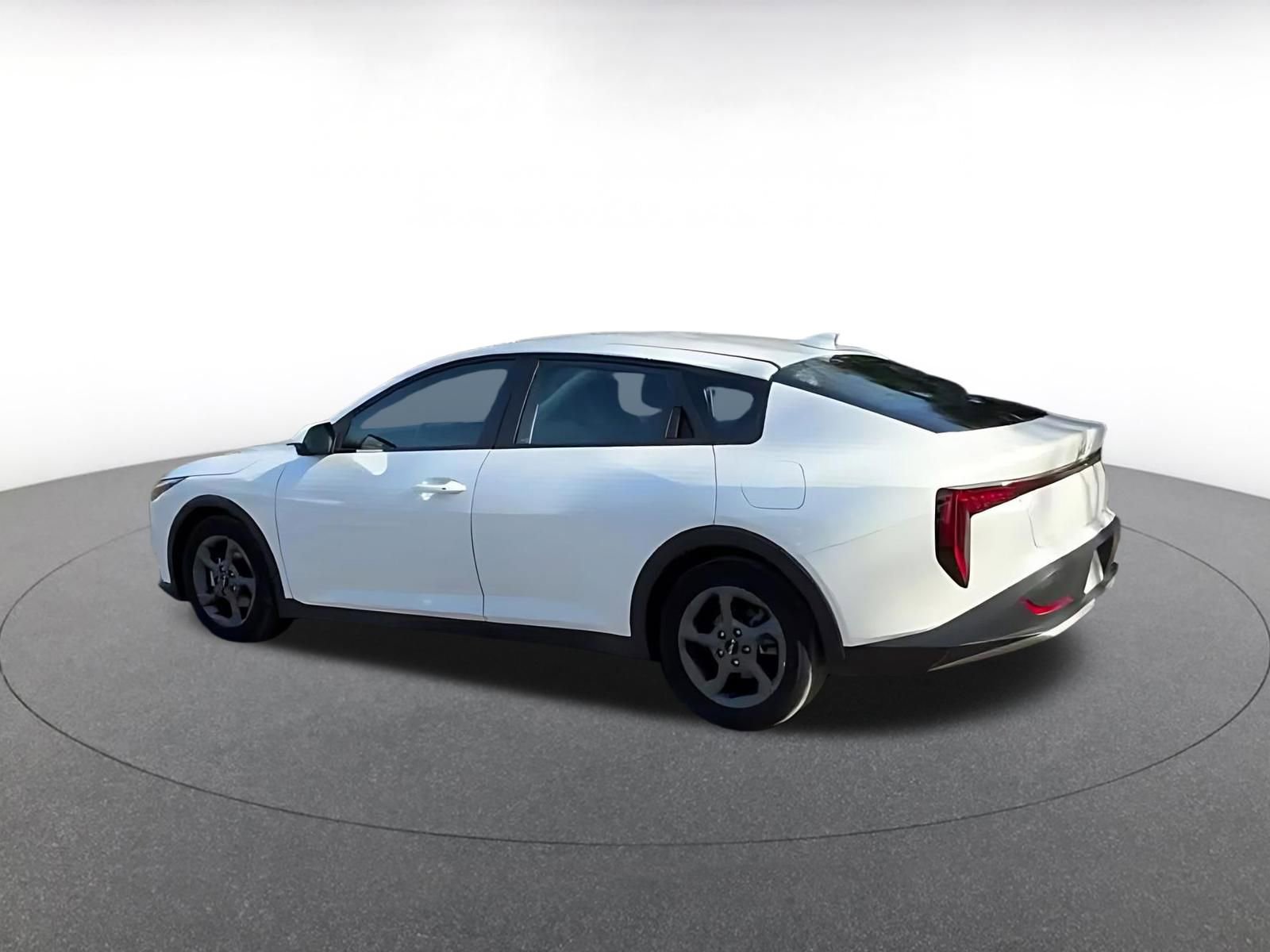 Used 2025 Kia K4 FWD image 10