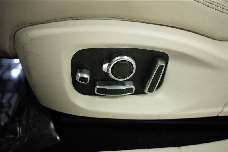 Used 2019 Jaguar I-PACE First Edition image 12