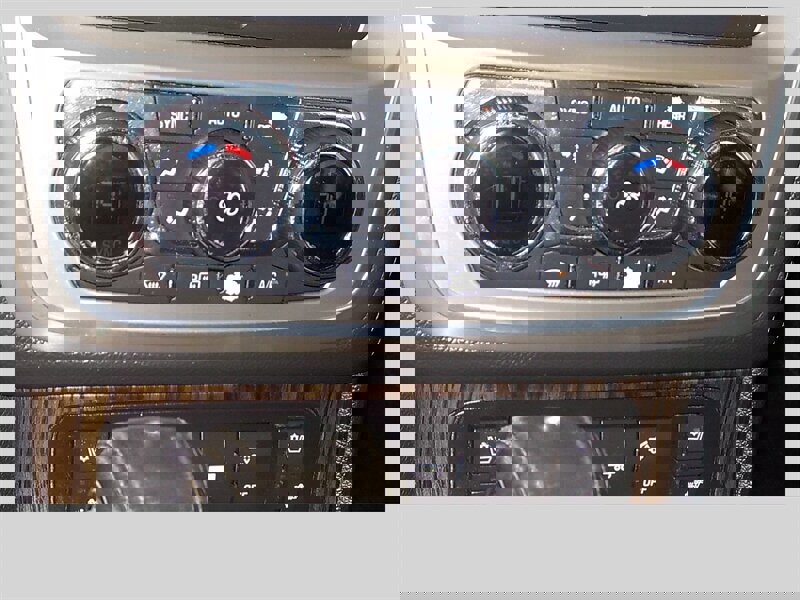 Used 2016 GMC Acadia Denali image 28