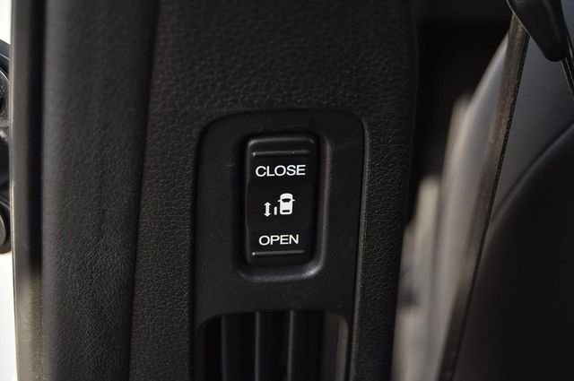 Used 2023 Honda Odyssey Touring image 29