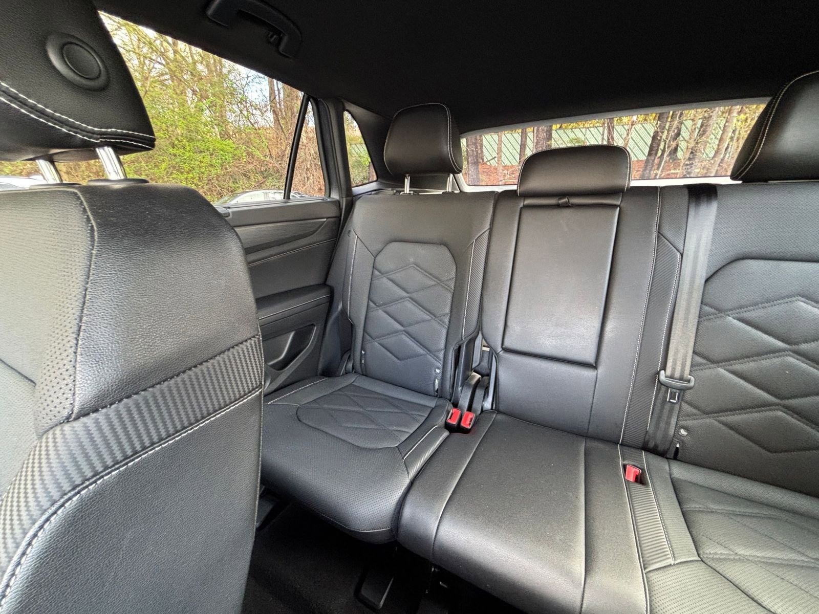 Used 2025 Volkswagen Atlas Cross Sport SE FWD image 41