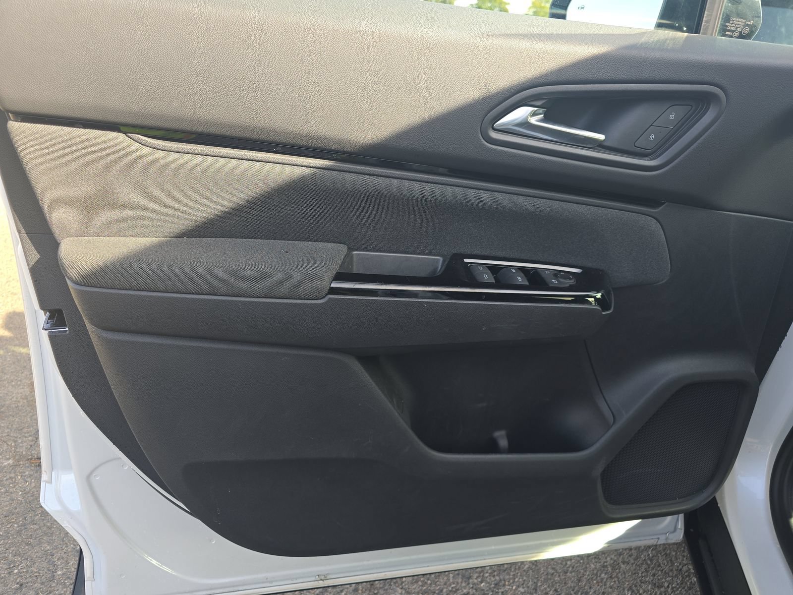 Used 2024 Honda Prologue EX image 12