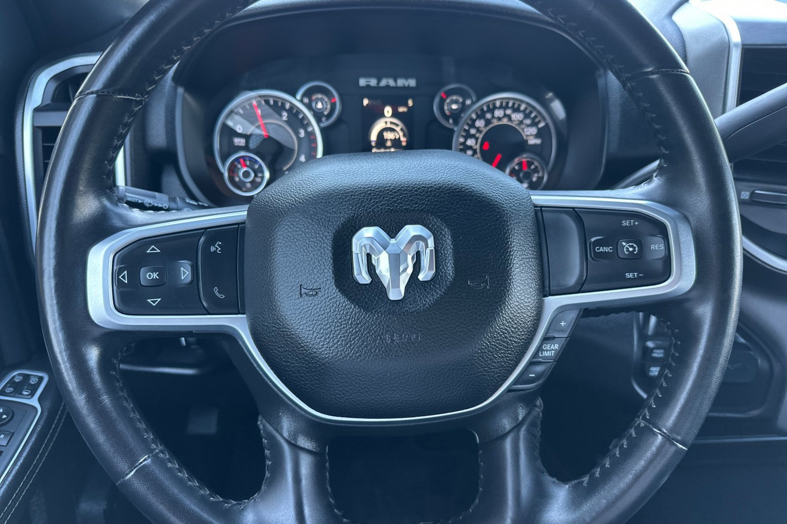 Used 2024 RAM 2500 Big Horn image 23