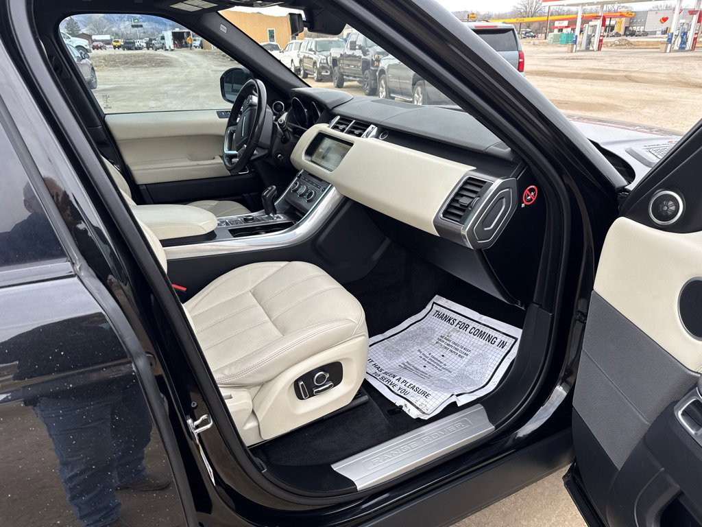 Used 2017 Land Rover Range Rover Sport HSE image 20