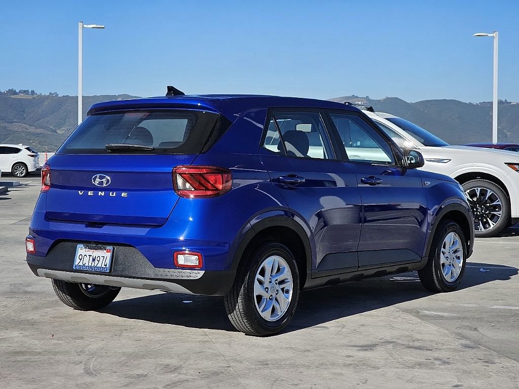 Used 2022 Hyundai Venue SE FWD image 15
