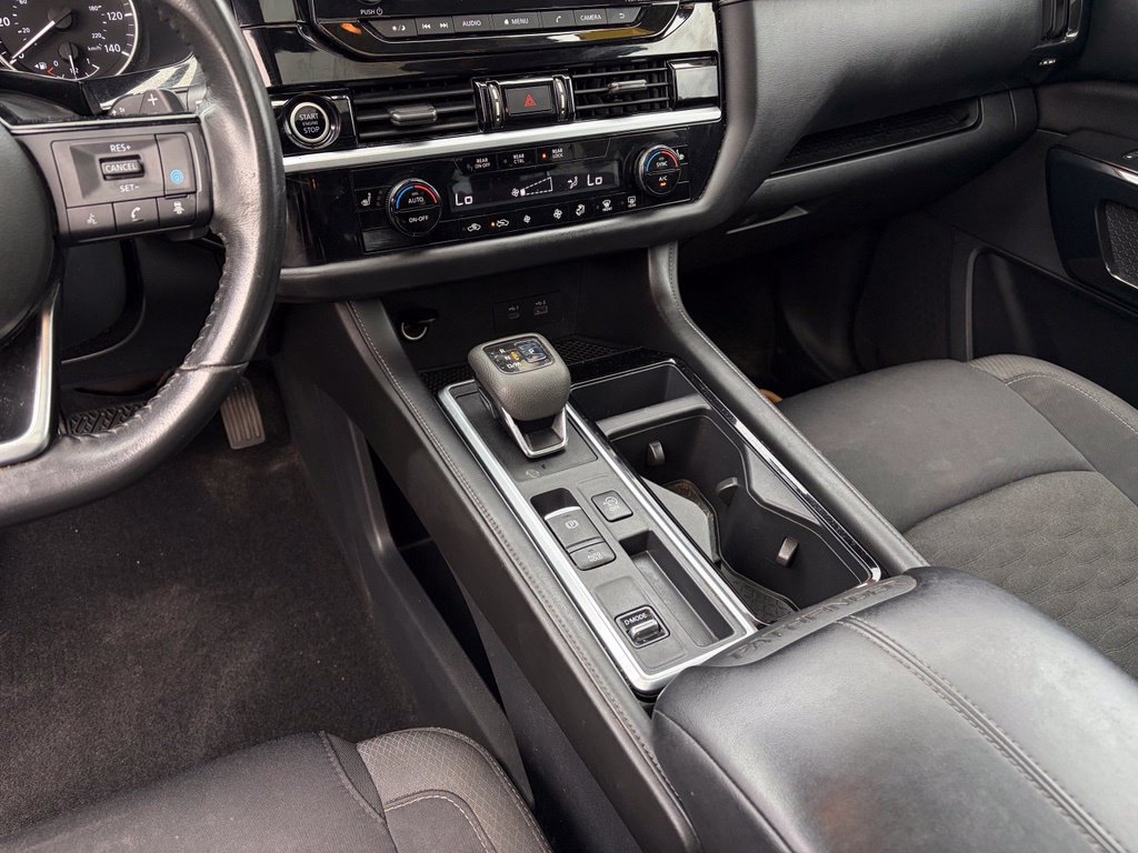 Used 2022 Nissan Pathfinder SV w/ SV Premium Package FWD image 21