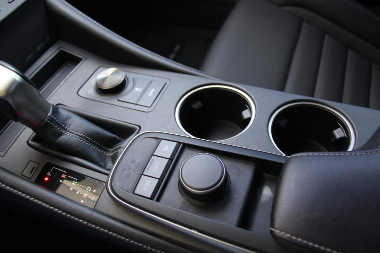 Used 2016 Lexus RC 200t image 17