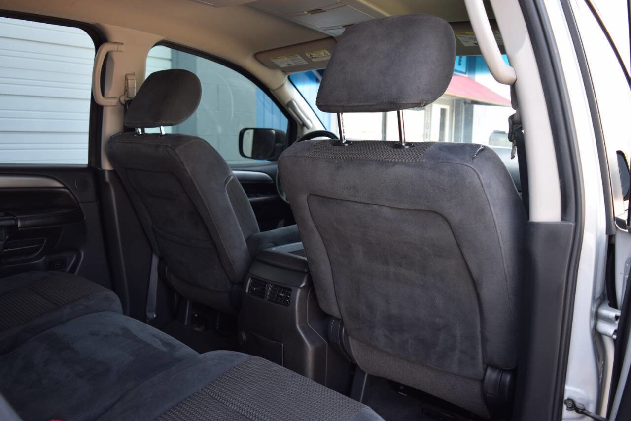 Used 2014 Nissan Armada SV image 35