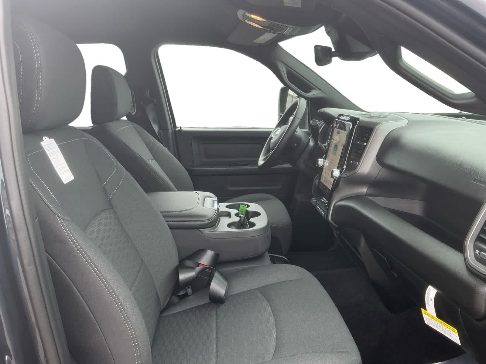 New 2026 RAM 3500 Tradesman AWD/4WD image 17