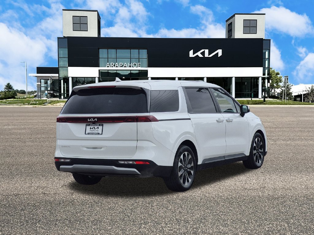 Certified 2024 Kia Carnival EX FWD image 5