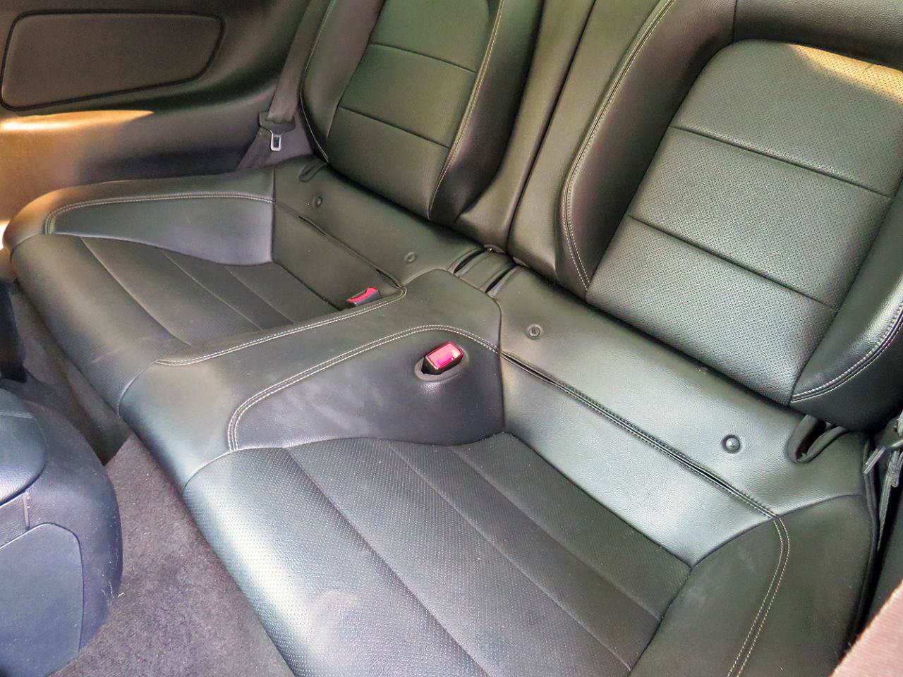 Used 2018 Ford Mustang GT Premium RWD image 30