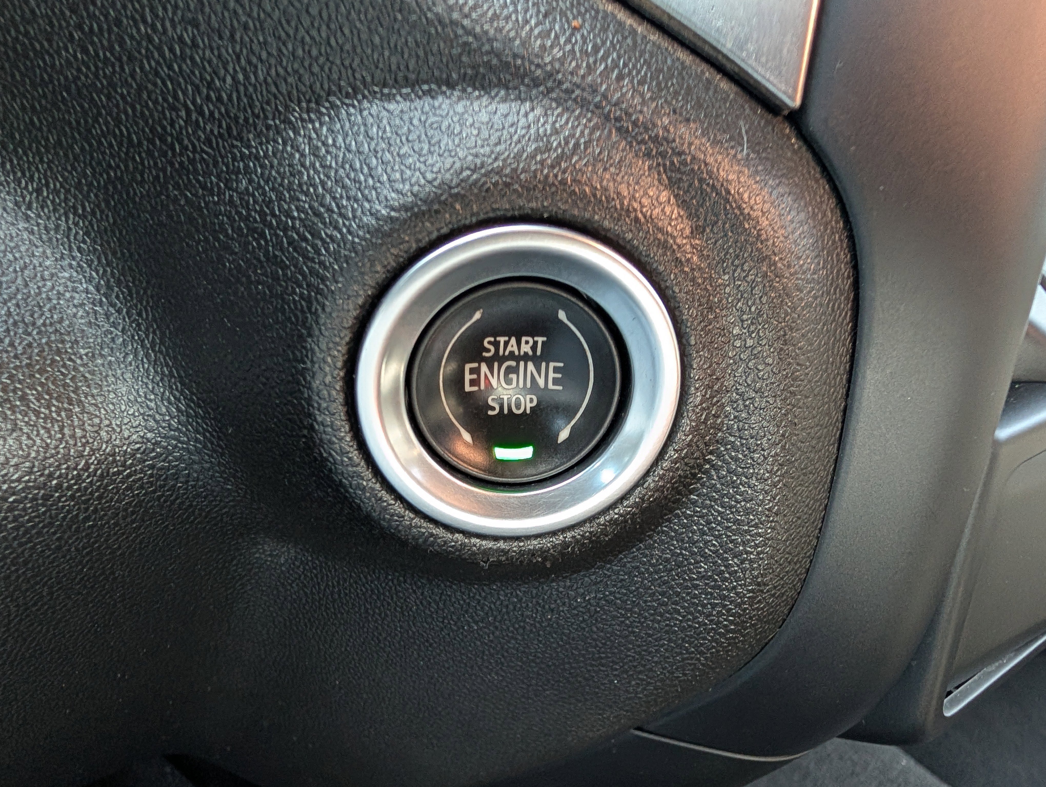 Used 2022 Chevrolet Silverado 1500 RST AWD/4WD image 29