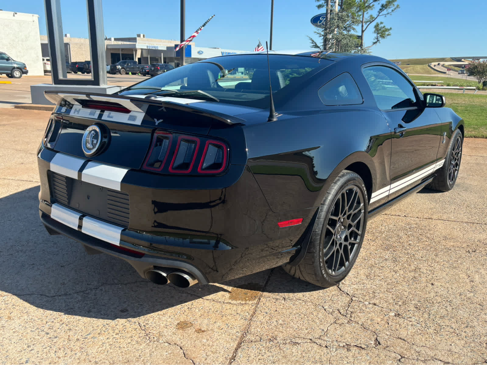 Used 2013 Ford Mustang Shelby GT500 RWD image 7