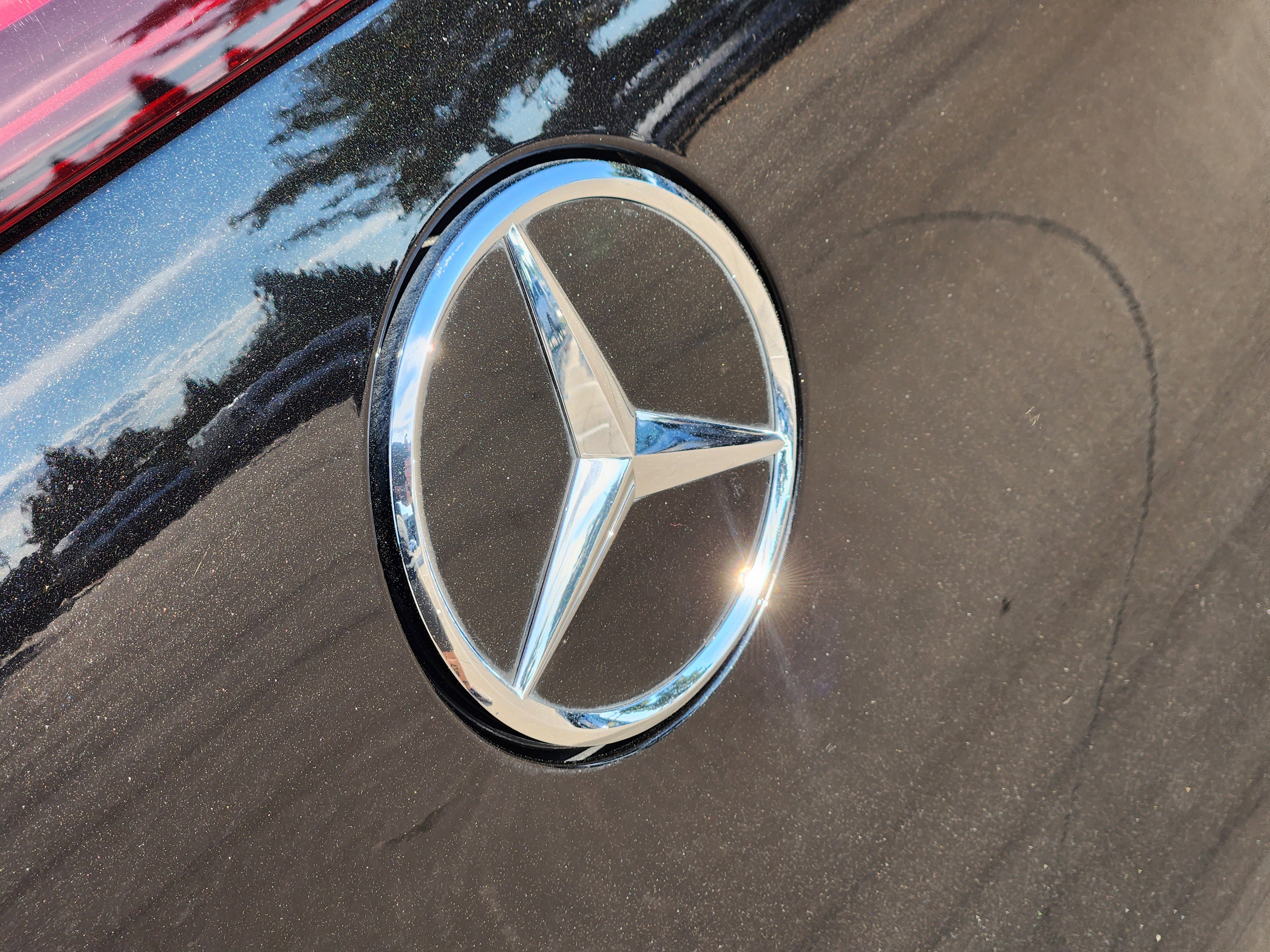 Used 2023 Mercedes-Benz EQE 350+ SUV image 9