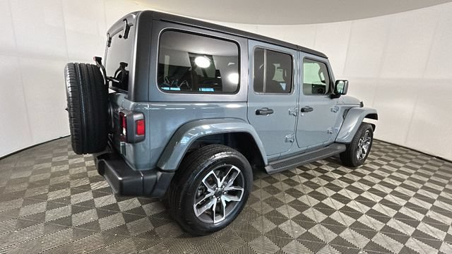 Used 2024 Jeep Wrangler Unlimited w/ Convenience Group AWD/4WD video 2