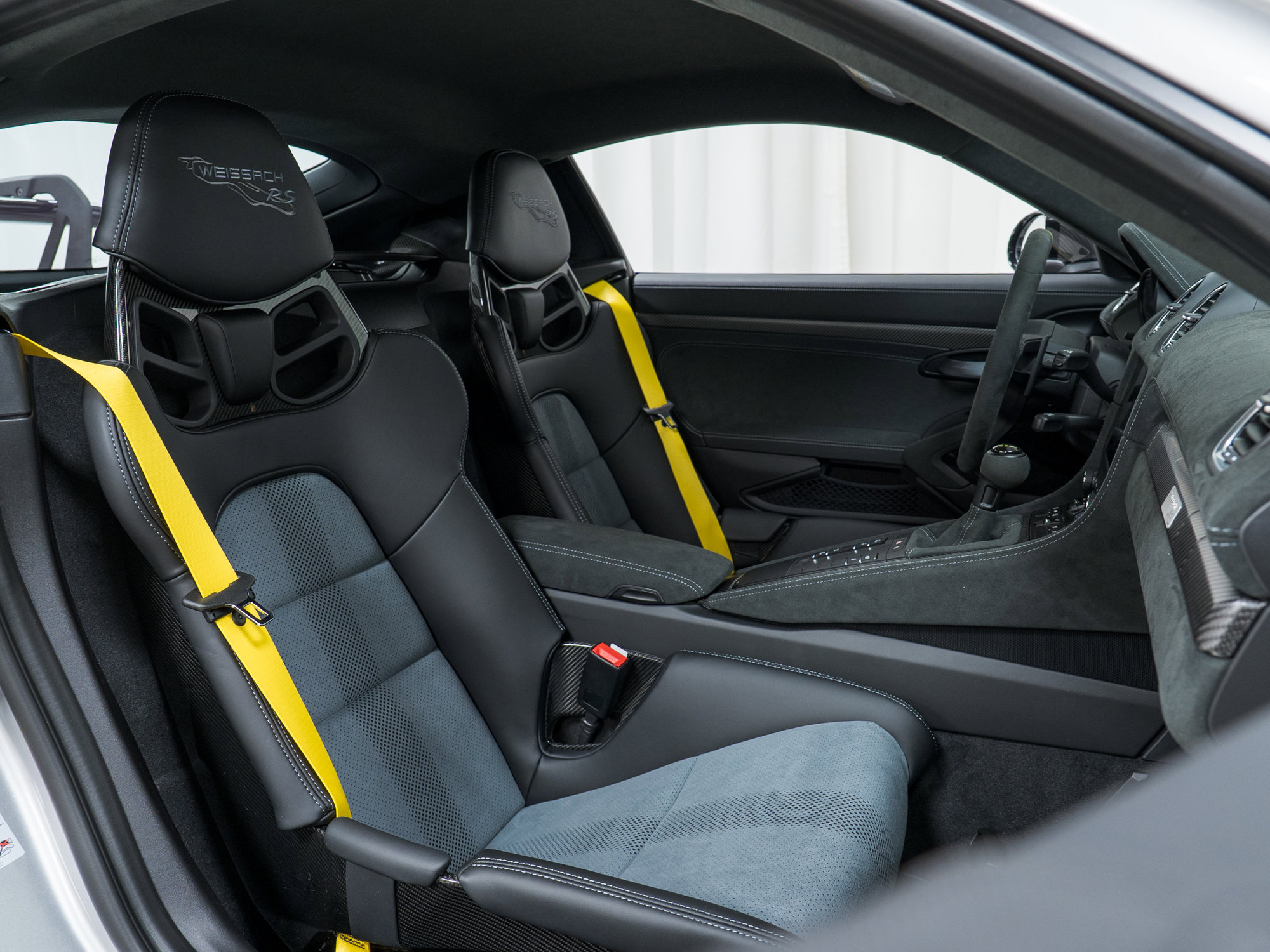 Used 2025 Porsche 718 Cayman GT4 RS image 30