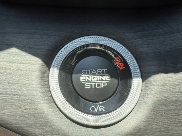 New 2025 Jeep Grand Cherokee Limited w/ Black Appearance Package image 32