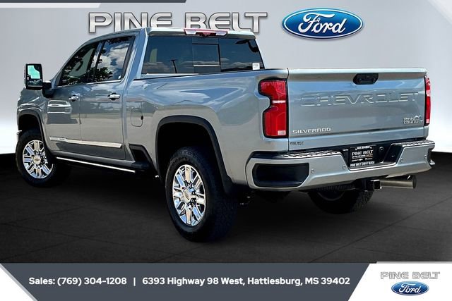 Used 2025 Chevrolet Silverado 2500 High Country w/ High Country Premium Package image 2