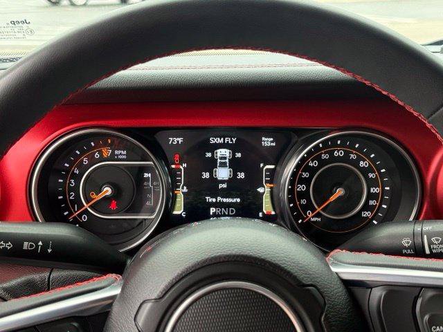 Used 2023 Jeep Gladiator Rubicon w/ Cold Weather Group AWD/4WD image 9