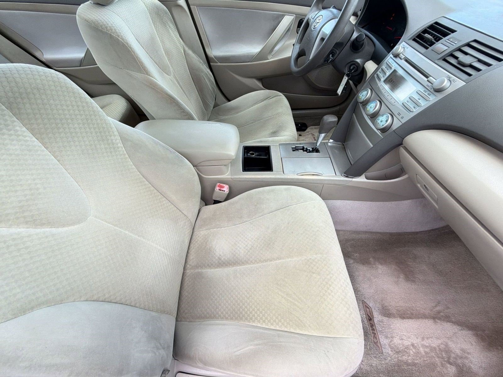 Used 2008 Toyota Camry LE FWD image 31