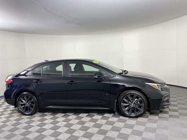 Used 2025 Toyota Corolla SE FWD image 10