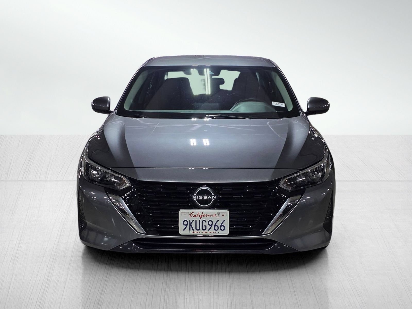 Used 2024 Nissan Sentra SV FWD image 2