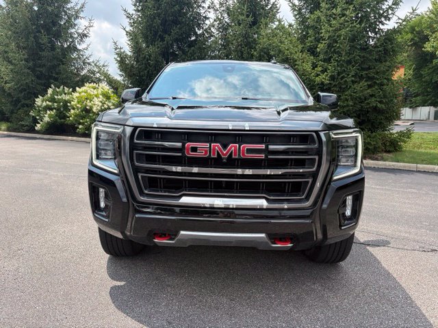 Used 2021 GMC Yukon AT4 w/ Rear Media and Nav Package AWD/4WD image 12