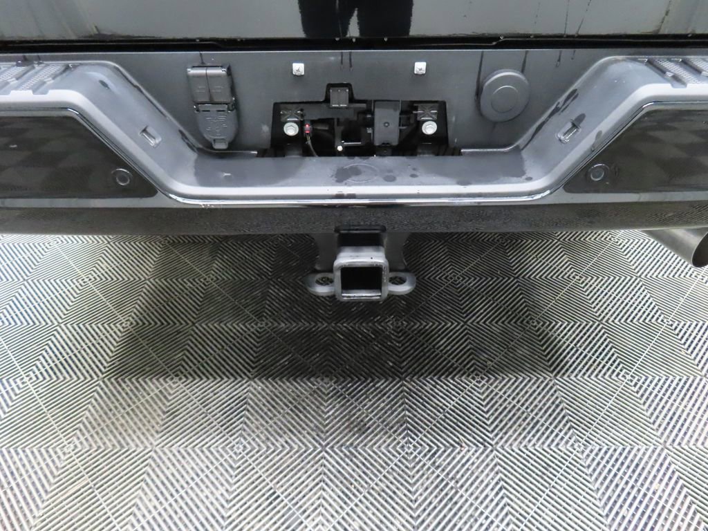 Used 2025 GMC Sierra 2500 AT4 image 38