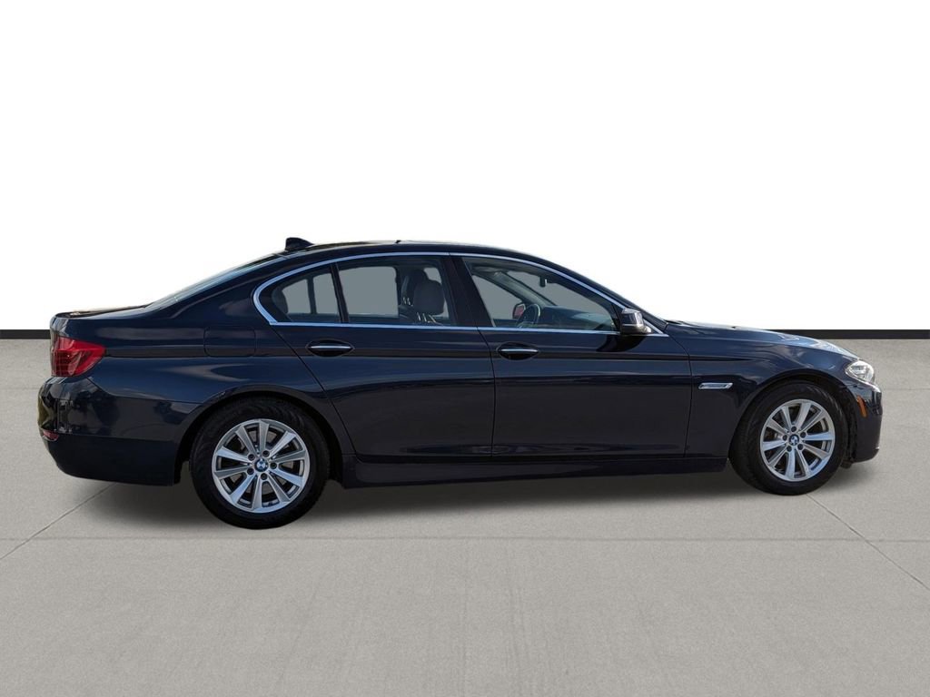 Used 2014 BMW 528i xDrive Sedan image 3