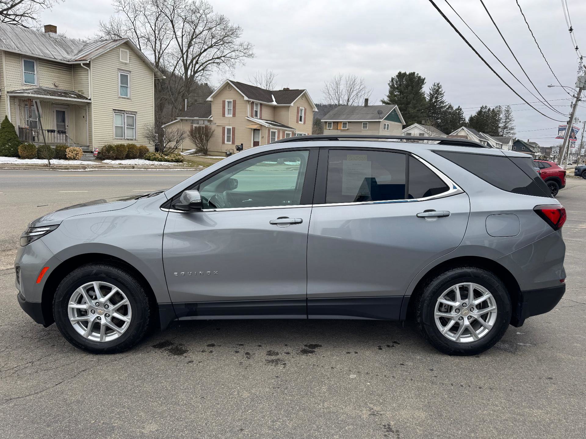 Used 2024 Chevrolet Equinox LT AWD/4WD image 13