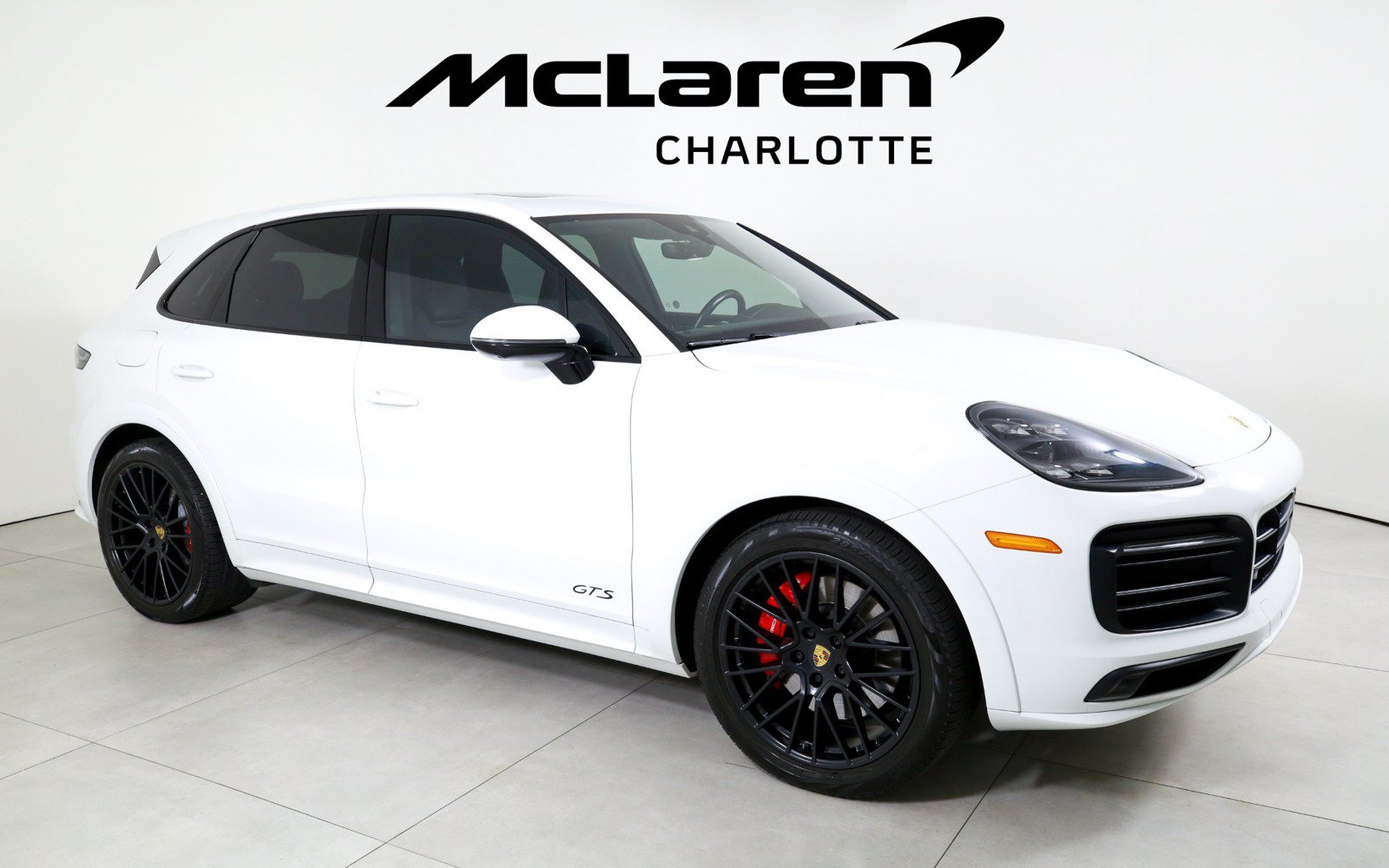 Used 2021 Porsche Cayenne GTS AWD/4WD image 2