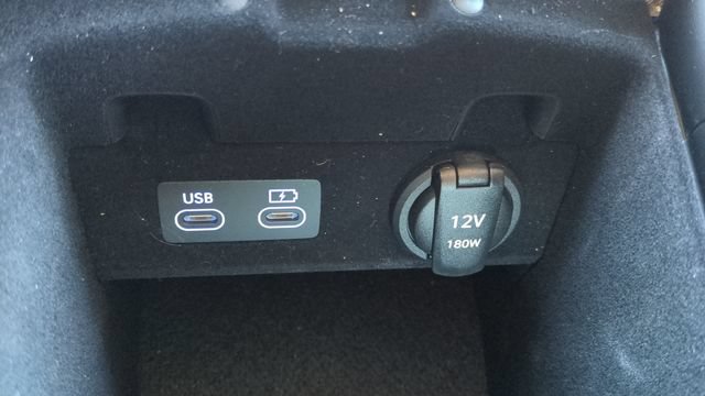 Certified 2025 Genesis G80 2.5T AWD/4WD image 17