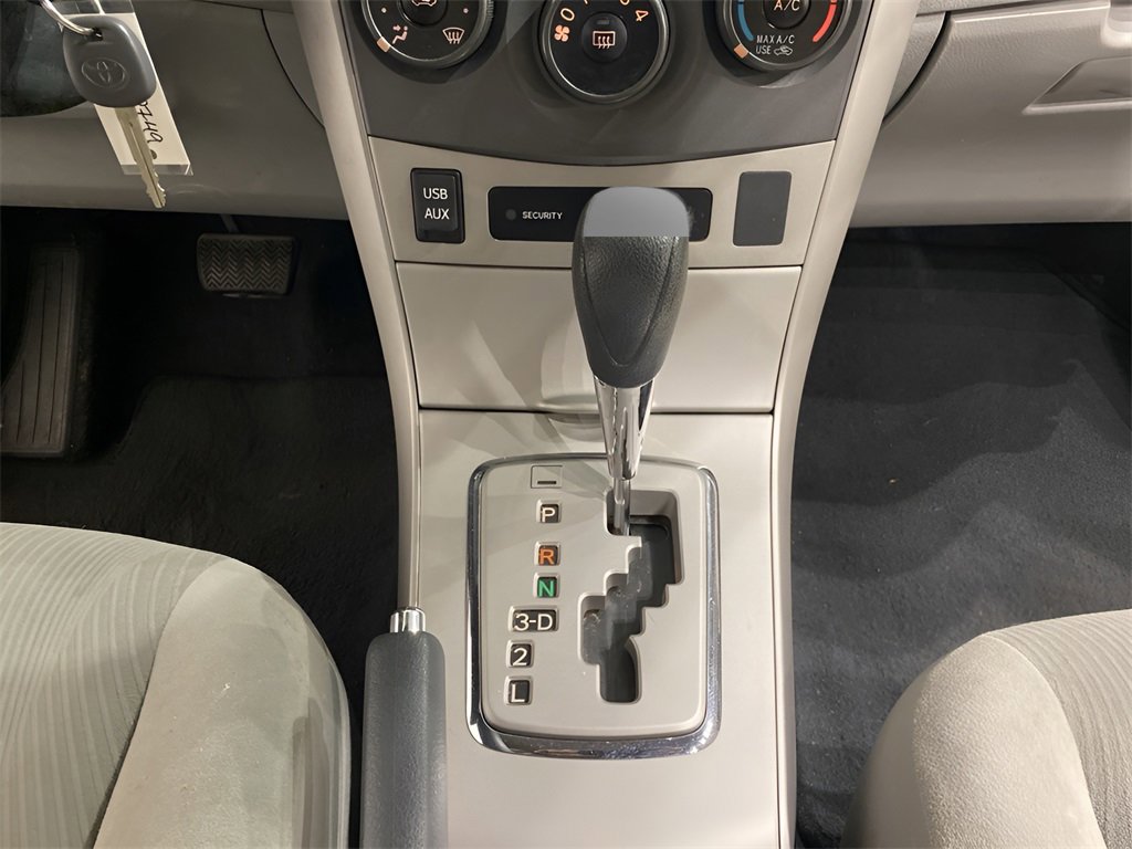 Used 2013 Toyota Corolla L image 14