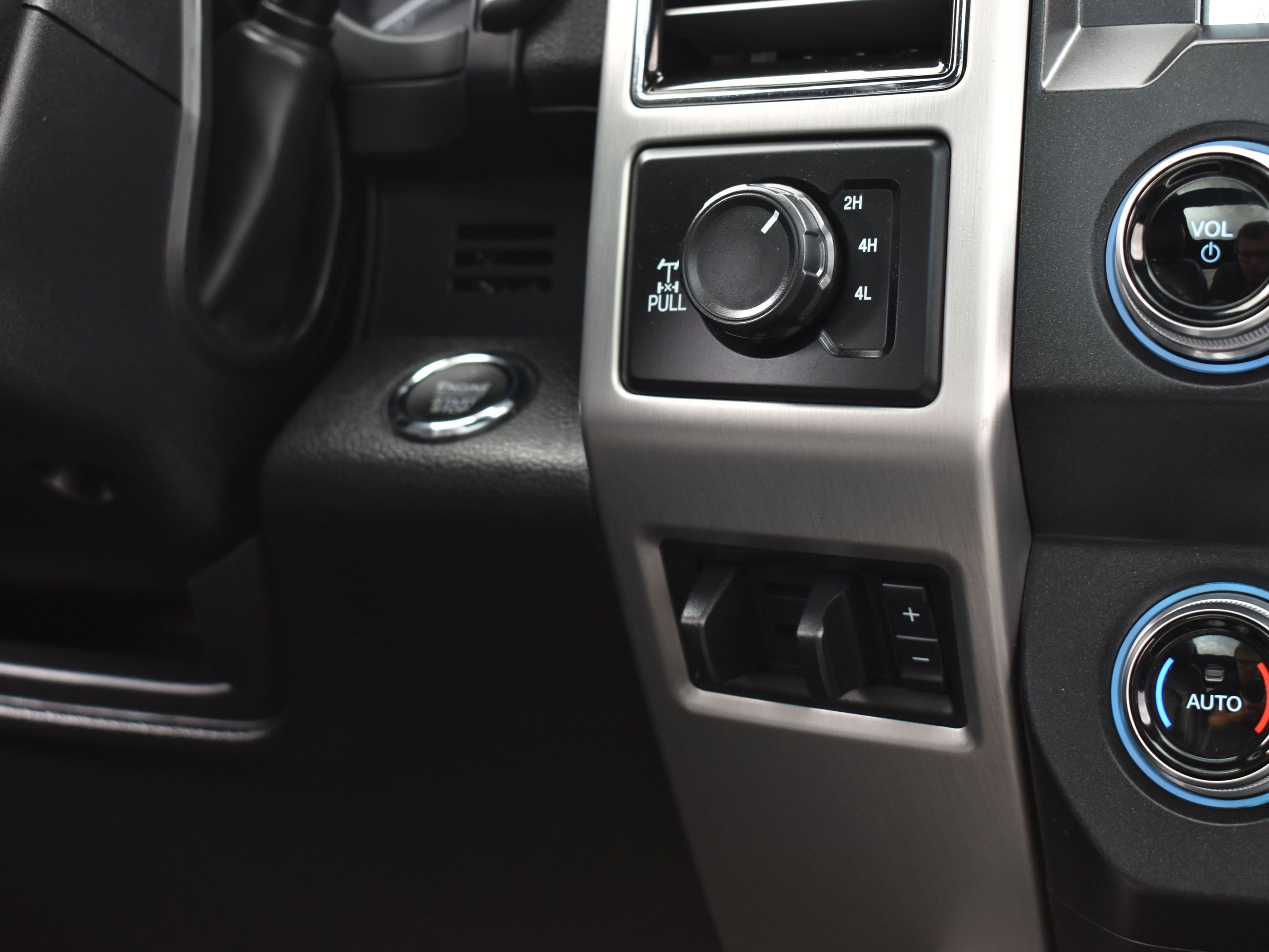 Used 2019 Ford F250 Platinum w/ Platinum Ultimate Package image 37