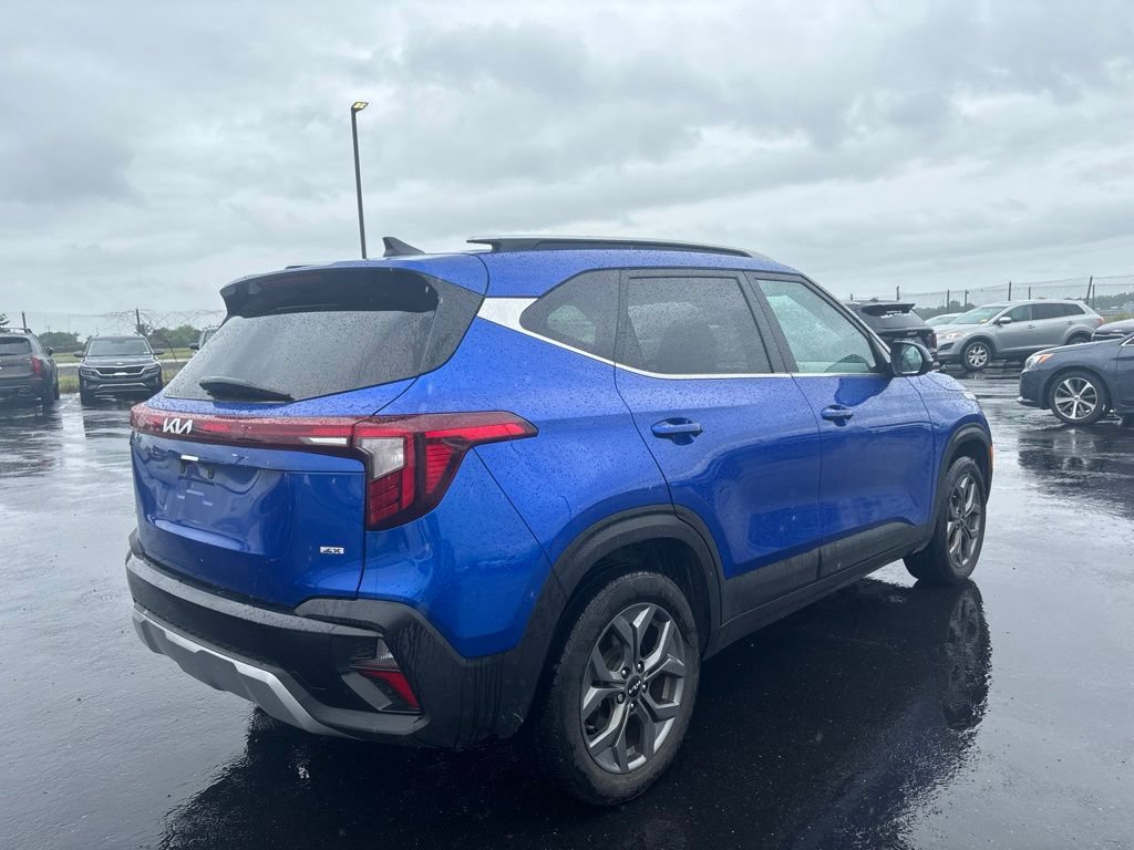 Certified 2024 Kia Seltos S AWD/4WD image 2
