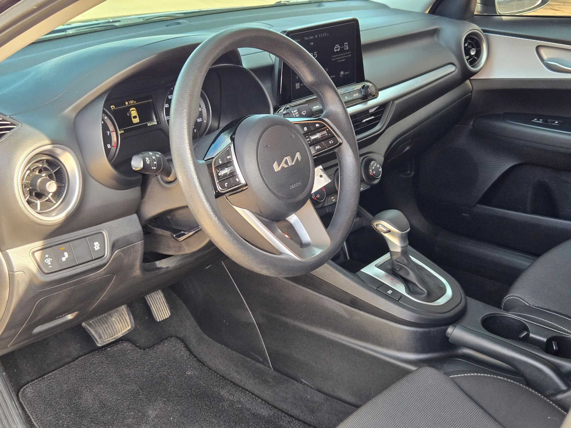 Used 2024 Kia Forte LXS w/ LXS Technology Package image 10