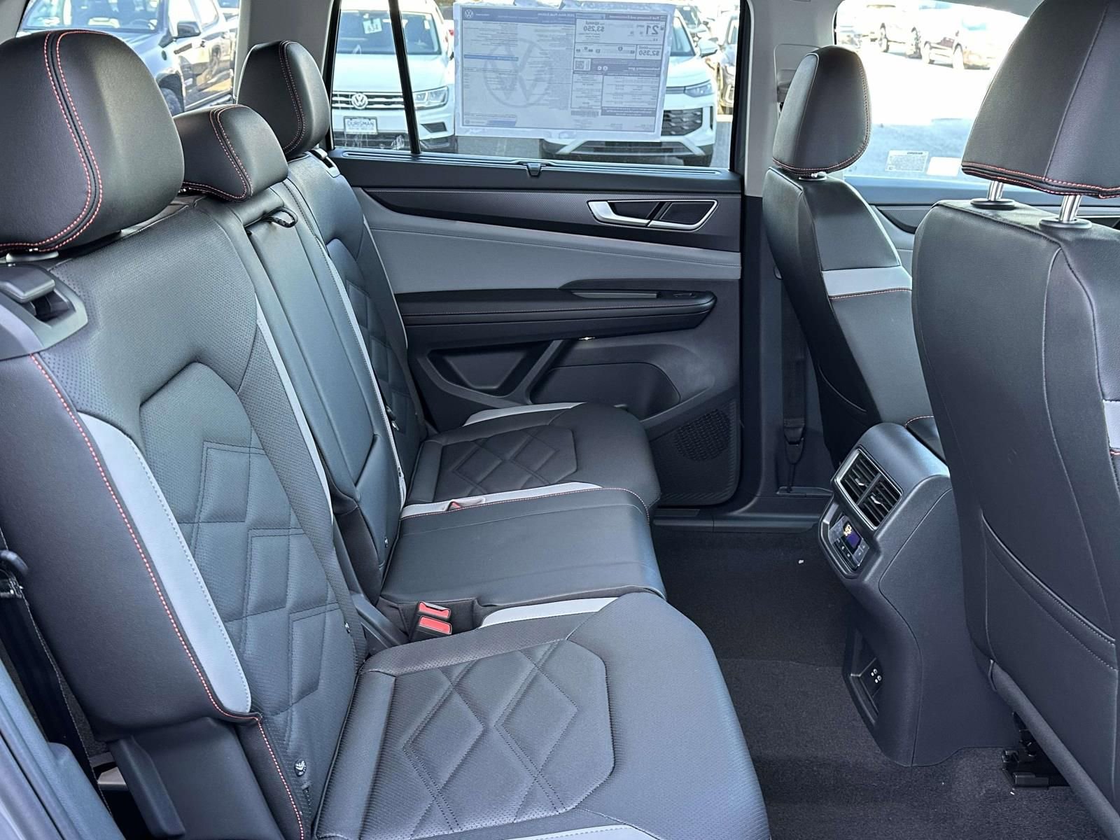 New 2026 Volkswagen Atlas Peak Edition image 15
