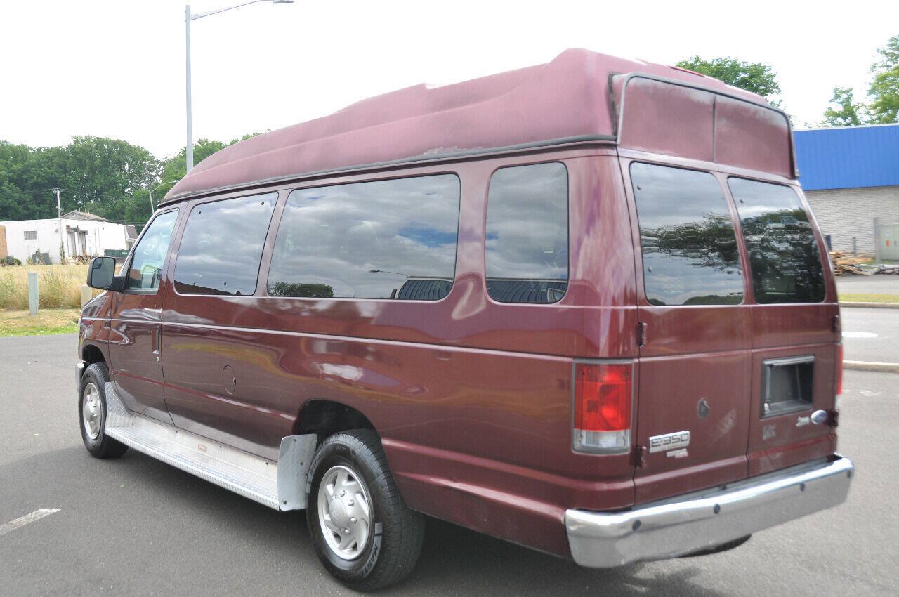Used 2010 Ford E-350 and Econoline 350 XL RWD image 15