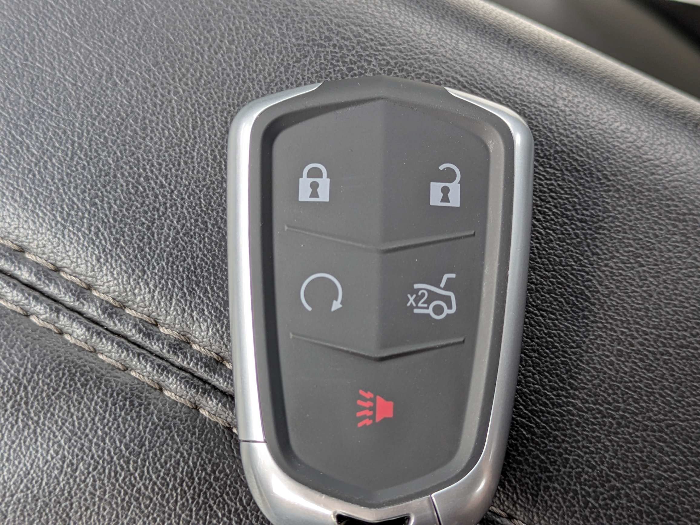 Used 2015 Cadillac XTS Luxury AWD/4WD image 32