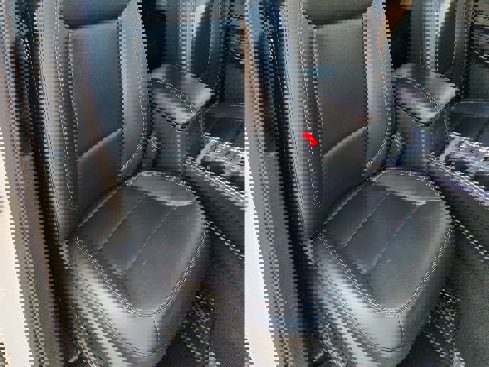 Certified 2023 Ford Explorer XLT w/ Equipment Group 202A image 22