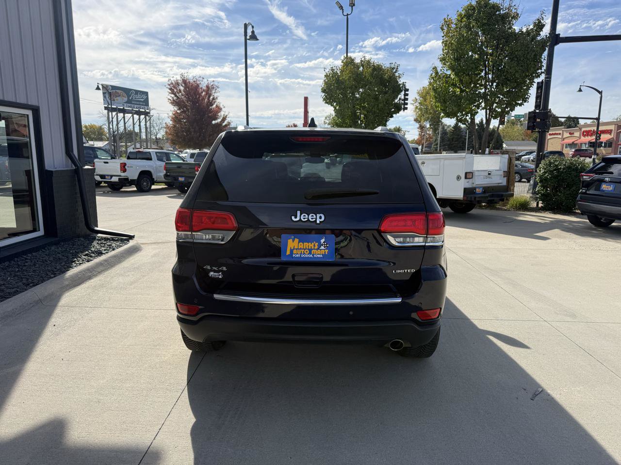 Used 2018 Jeep Grand Cherokee Limited AWD/4WD image 7