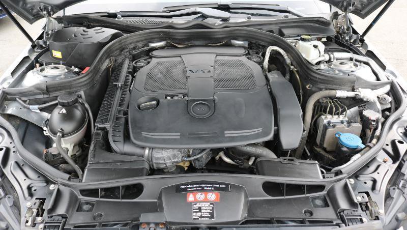 Used 2014 Mercedes-Benz E 350 4MATIC Sedan image 19