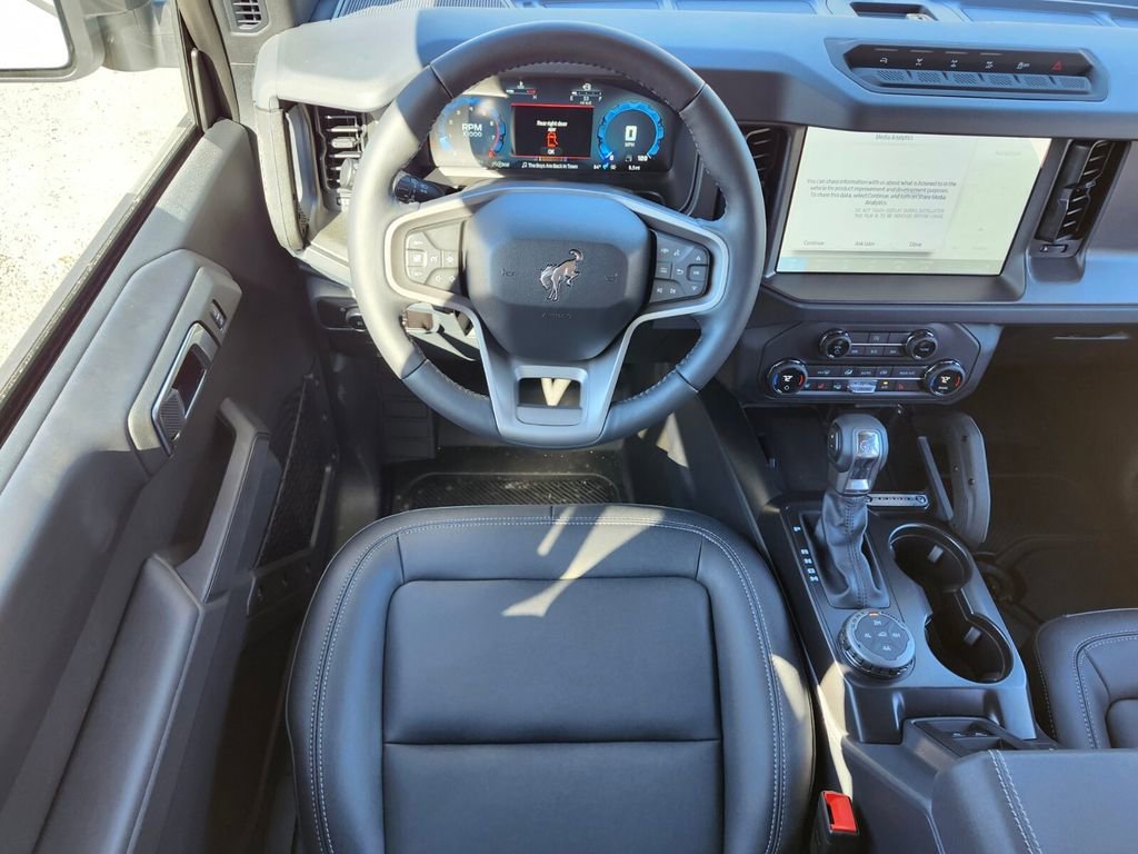 New 2025 Ford Bronco Badlands image 13